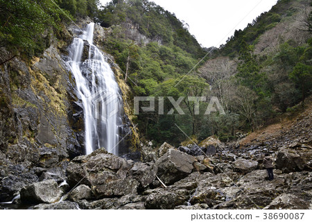 Senhiro Falls (Yoshino-gun, Nara Prefecture) 38690087
