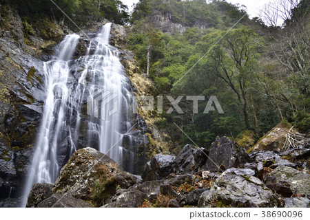 Senhiro Falls (Yoshino-gun, Nara Prefecture) 38690096