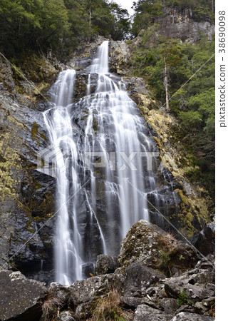 Senhiro Falls (Yoshino-gun, Nara Prefecture) 38690098