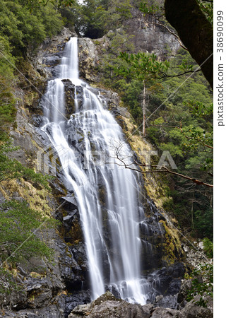Senhiro Falls (Yoshino-gun, Nara Prefecture) 38690099