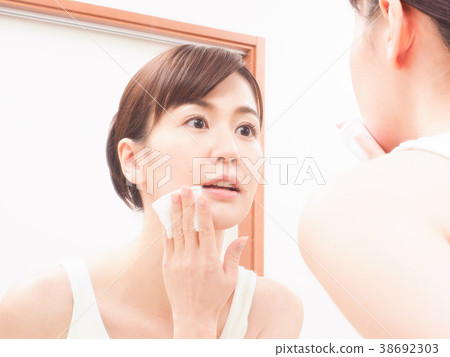 Female skin care 38692303