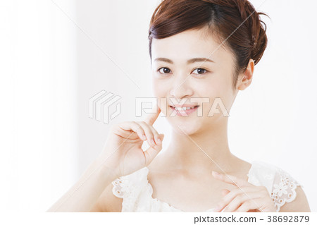 美容女性美容護膚 38692879