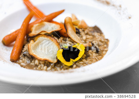 vegan gluten-free risotto with wild mushrooms vegan gluten-free risotto with wild mushrooms 38694528