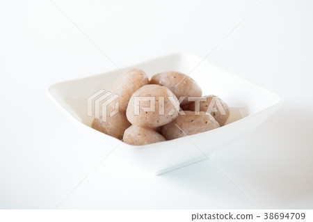 Raw potato konnyaku 38694709