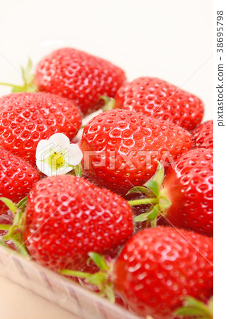 Delicious strawberries 38695798