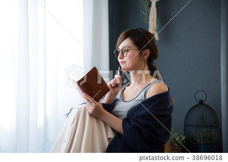 Lifestyle women Lifestyle women 38696018