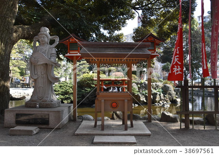 平塚市神社平塚八幡宮 38697561