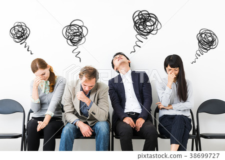 People who fall 38699727