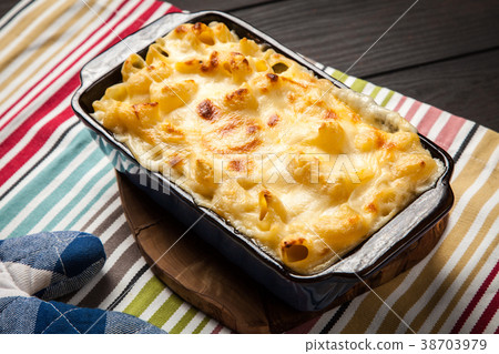 Mac and cheese Mac and cheese 38703979