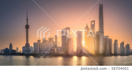 Sunrise view of Shanghai skyline with sunshine Sunrise view of Shanghai skyline with sunshine 38704081