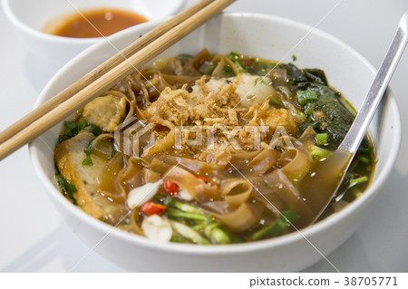 Vietnamese noodle dishes binder kua Vietnamese noodle dishes binder kua 38705771