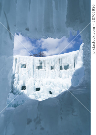 Lake Shikotsu Ice Festival 38705956