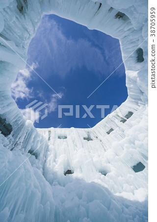 Lake Shikotsu Ice Festival 38705959