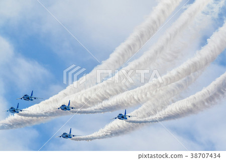 Blue Impulse  38707434