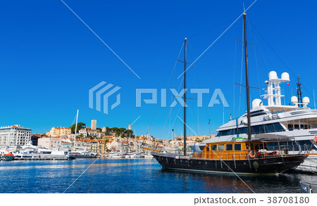 Port of Cannes and boats at the French Riviera Port of Cannes and boats at the French Riviera 38708180