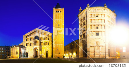 Ancient Piazza Duomo , cathedral and baptistery at dusk, Parma 38708185