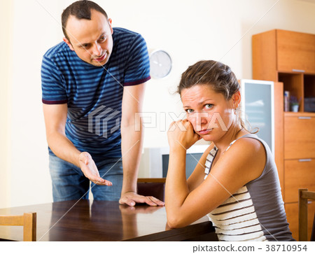 Family quarrel 38710954