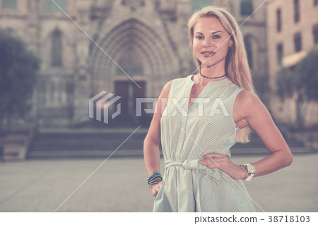 portrait of adult smiling woman 38718103