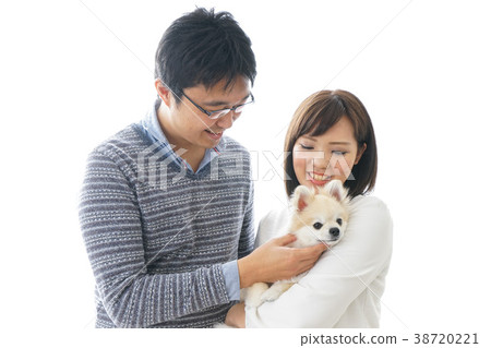 夫婦，夫婦，飼養員，與狗的動物保護 38720221