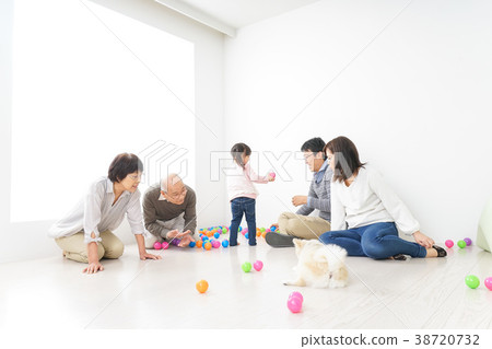 Good friend family 38720732