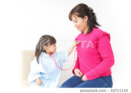 Mother and Child Doctor 38721120