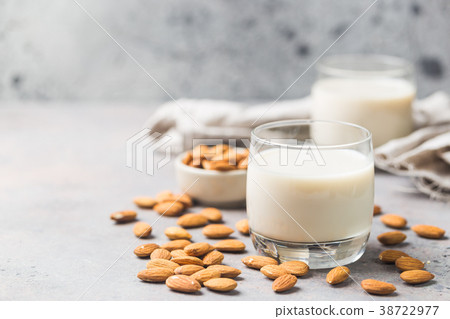 Organic almond milk Organic almond milk 38722977