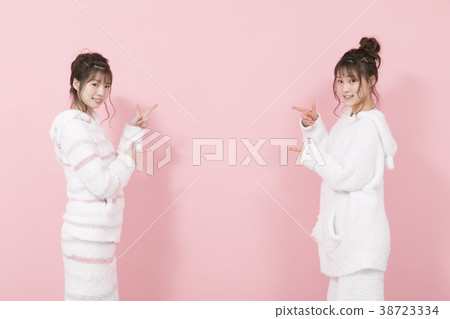 Women in pajamas 38723334
