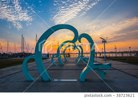 台灣高雄茄萣情人碼頭Asia Taiwan Kaohsiung Terminal 38723621