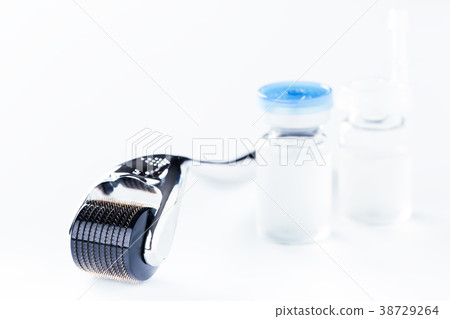 Derma Roller on white Derma Roller on white 38729264