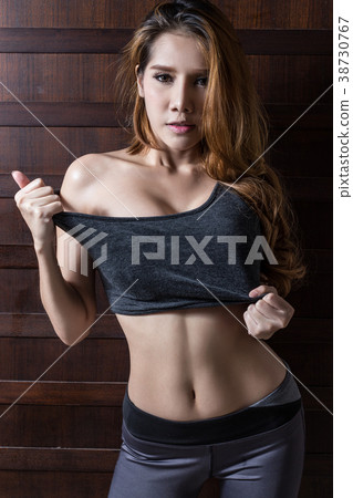 Beautiful asian woman Beautiful asian woman 38730767