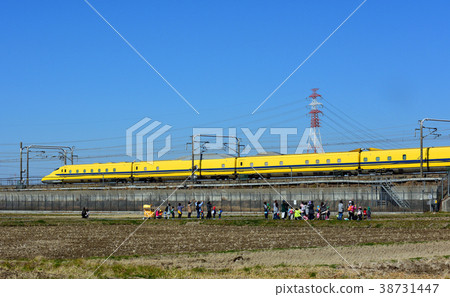 黃博士和孩子們 黃博士和孩子們 38731447