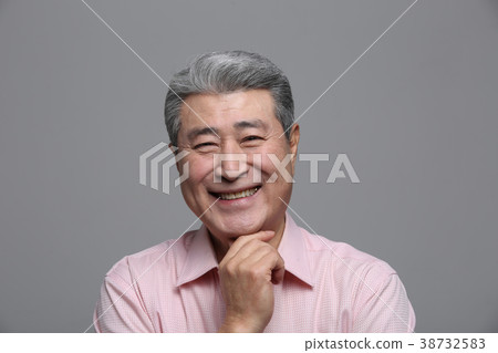 Asian man's facial expression, senior, middle-aged, elderly, close-up, laughing, smiling, happiness, health 38732583