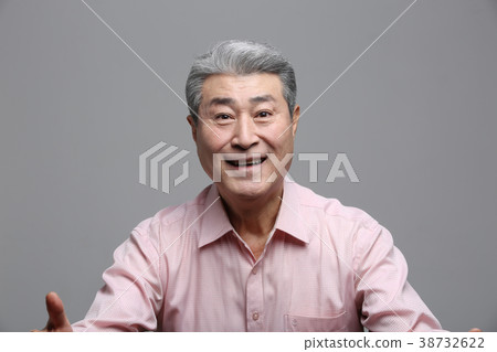 亞洲人的表情，資深，中年，老人，特寫鏡頭，笑，微笑，幸福，健康 38732622