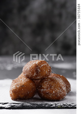 bunyols de Quaresma, Catalan dessert eaten in Lent 38735884