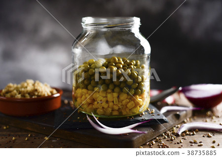 preparing a mason jar salad 38735885