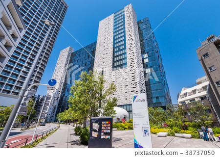 Shinjuku East Side Square 38737050