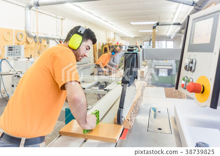 Carpenter cutting board with table saw 38739825