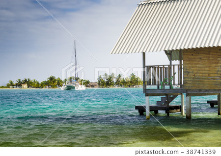 Vacation cabins in the Caribbean islands 38741339