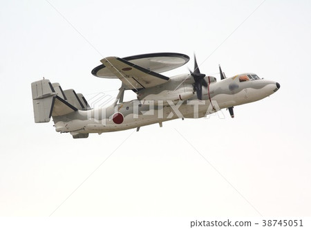 空中自衛隊E-2C鷹眼預警機在天空中飛翔 38745051