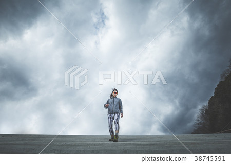 Sporty woman and sky 38745591