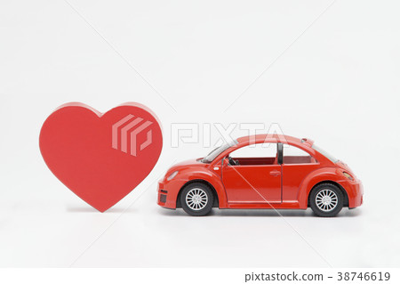 汽車模型和紅色心臟 38746619