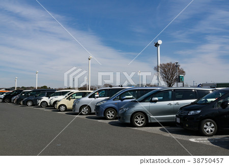 Passenger car parked Expressway service area Passenger car parked Expressway service area 38750457
