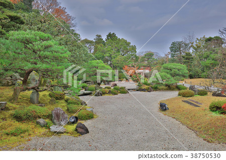 Yuzenen garden at Chion in Buddhist Temple. 38750530