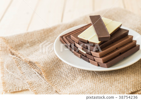 chocolate bars chocolate bars 38754236