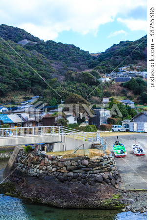 Outside sea stone pile village scenery The stop of the Detsu fishing port Nagasaki sunset road [Nagashi, Nagasaki-shi Tokai Sea] 38755386