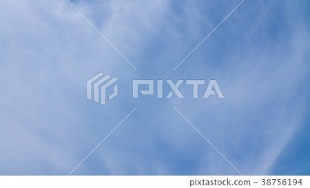 三月天空和雲彩16：9 38756194