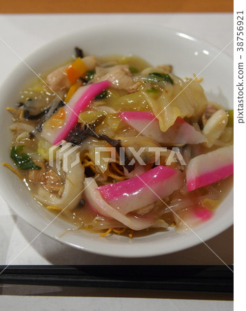 Nagasaki specialty "dish udon" 38756921