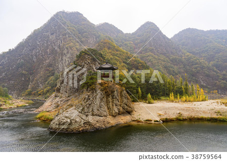 Wolyungjeong, Wolyongbong, Yeongdong-gun, Chungbuk 38759564