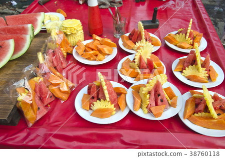 fruits and vegetable pieces in asia market, India fruits and vegetable pieces in asia market, India 38760118