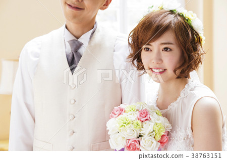 Wedding bride woman marriage bridal 38763151